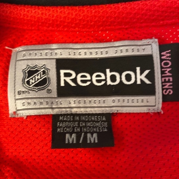 CALGARY FLAMES Jersey Reebok Medium NWT New with tags - Picture 11 of 16